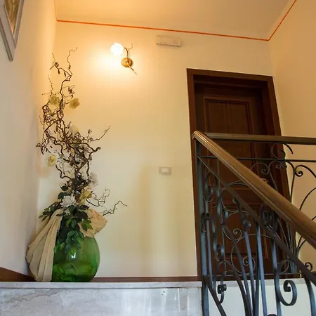 شقة Casolare Dei Fiori مونت كارلو